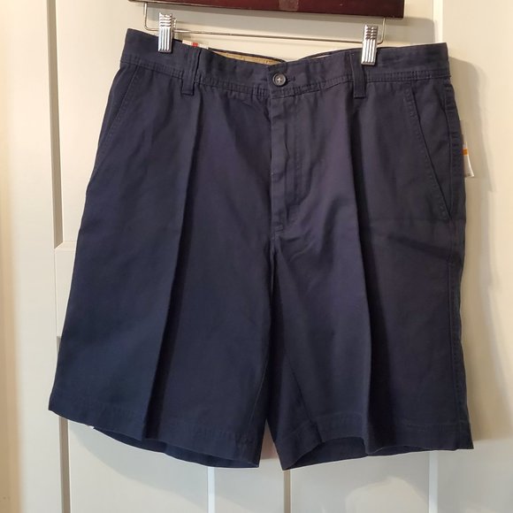 NWT IZOD SALTWATER MEN'S FLAT FRONT CARGO BLUE SHORTS SIZE 33W - Picture 1 of 6